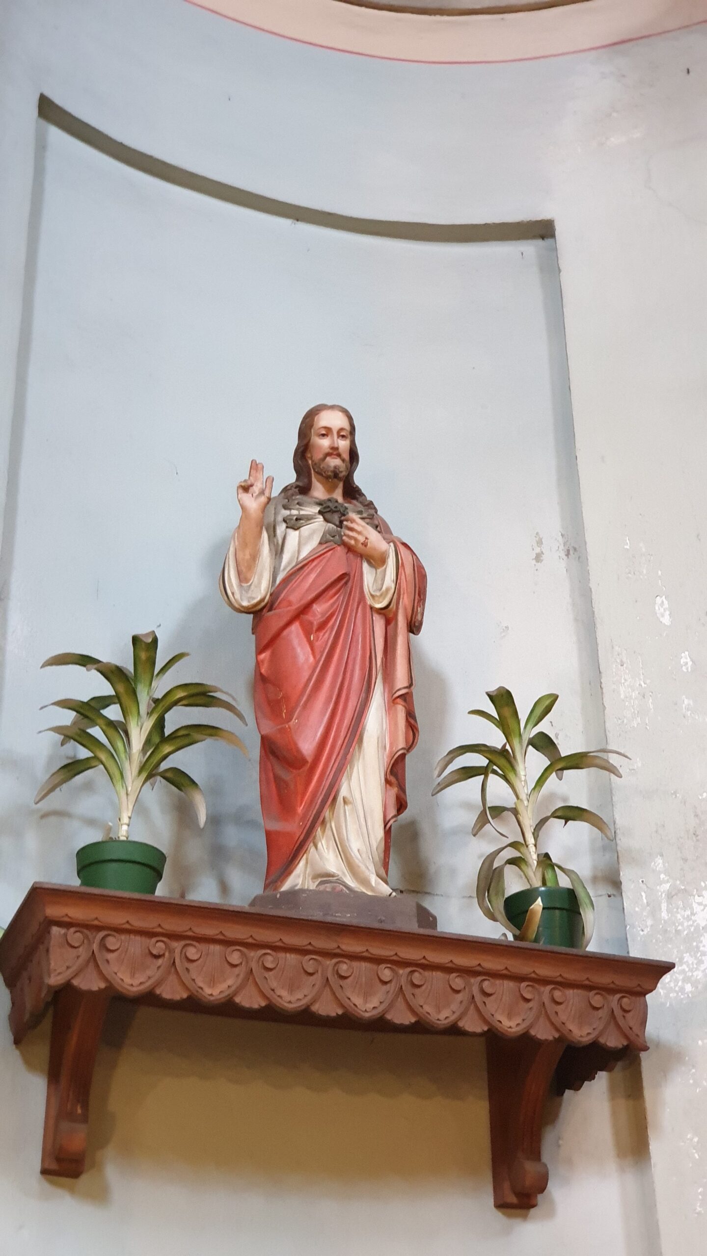 La statua del Cristo, dove i “ciudin” nascondevano i bigliettini.