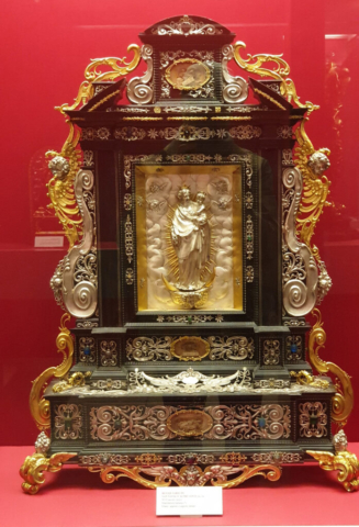 The Reliquaries of the Medici Chapels