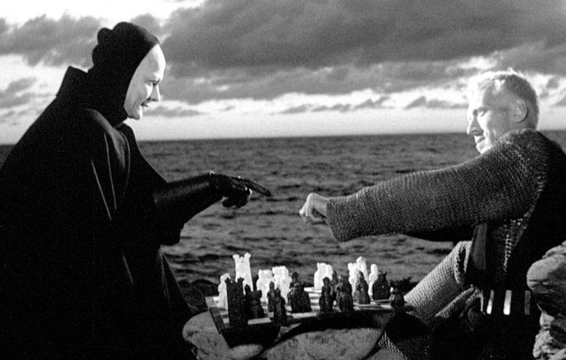 Fotogramma dal film “Il Settimo Sigillo” di Ingmar Bergman